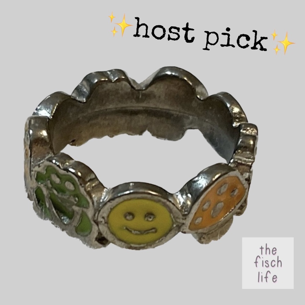 ✨HP✨ Y2K frog mushroom smiley face silver-tone ring size 6.5(ish)